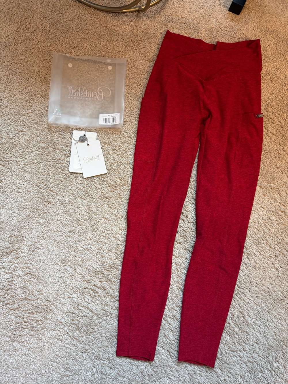 CONTOUR LEGGINGS SUNSET RED SIZE LARGE NWT BOMBSHELL SPORT